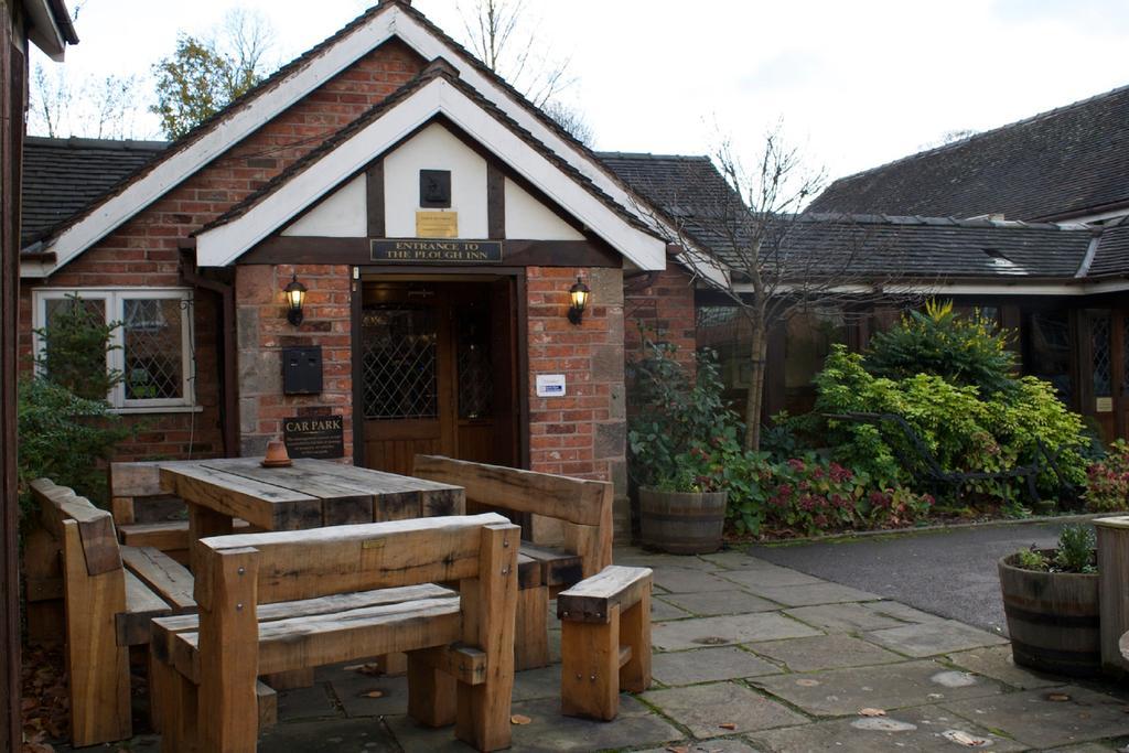 The Plough Inn & Restaurant Конгълтън Екстериор снимка